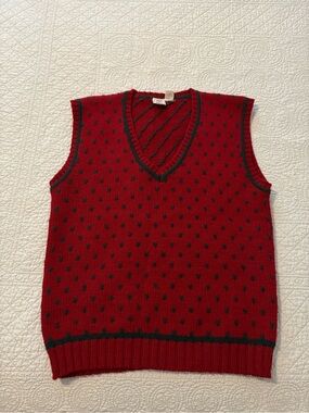 Vintage 90’s JG Hook wool vest. Size large.